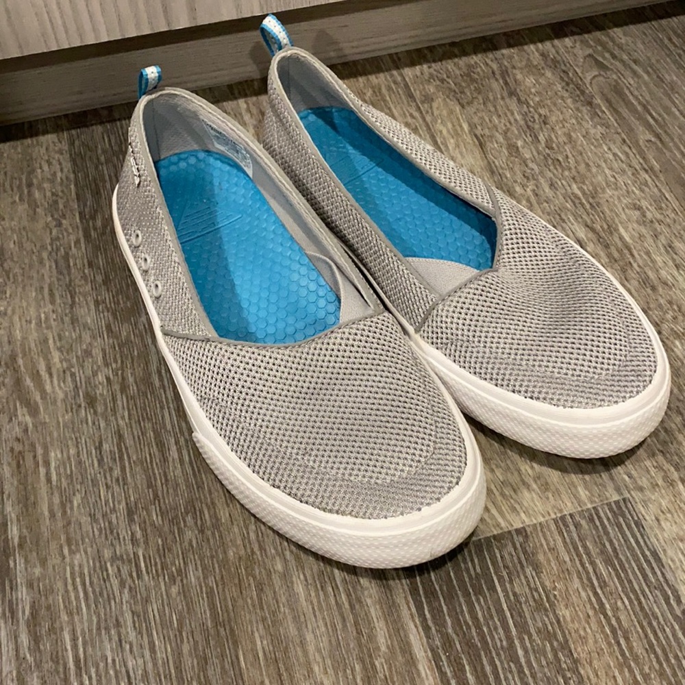 Columbia pfg women water shoes size 7
